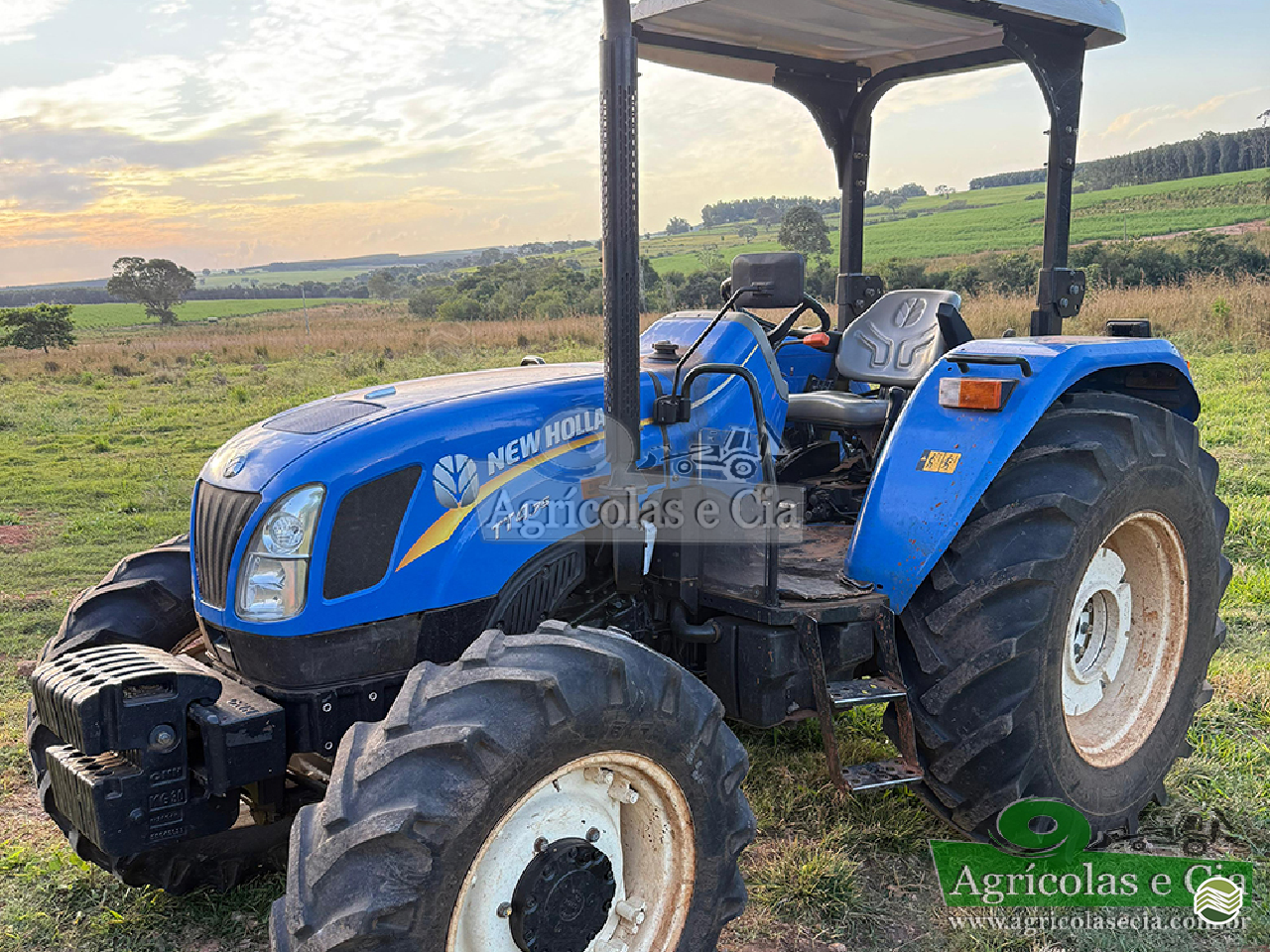TRATOR NEW HOLLAND NEW TT4.75 Tração 4x4 Agricolas e Cia RIO DAS PEDRAS SÃO PAULO SP